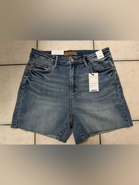 Judy Blue Medium Blue Star Back High Waist Denim Shorts